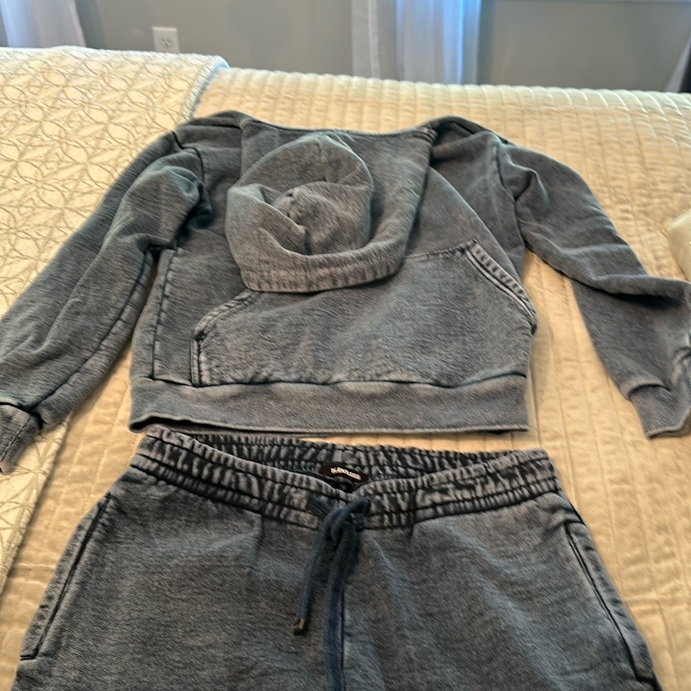 Talentless XS Blue Sweat Set - size label cut out